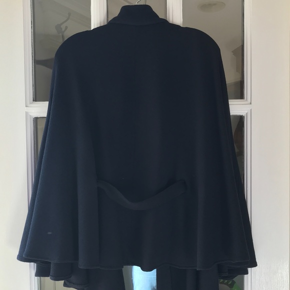 ❤️ HOST PICK! *** ST. JOHN COLLECTION VIRGIN WOOL PONCHO NWOT - Picture 9 of 13